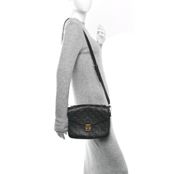 LOUIS VUITTON Empreinte Pochette Metis Black