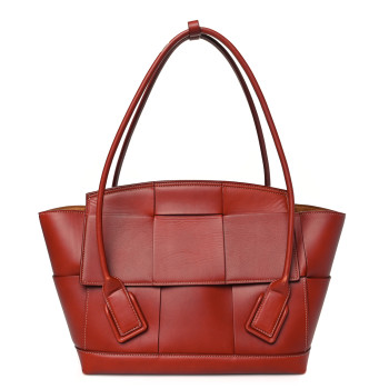 BOTTEGA VENETA French Calfskin Maxi Intrecciato Medium Arco Red