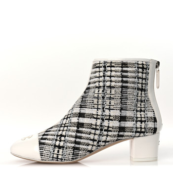 CHANEL Tweed Lambskin Cap Toe CC Short Boots 38.5 White Black