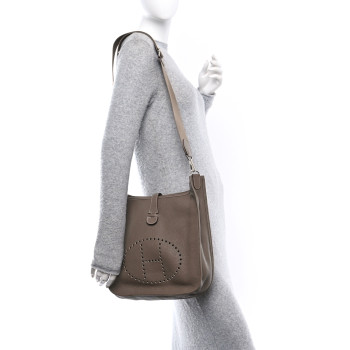 HERMES Taurillon Clemence Evelyne III GM Etoupe