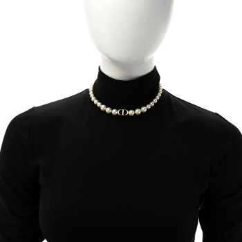 CHRISTIAN DIOR Pearl 30 Montaigne Choker Necklace Gold