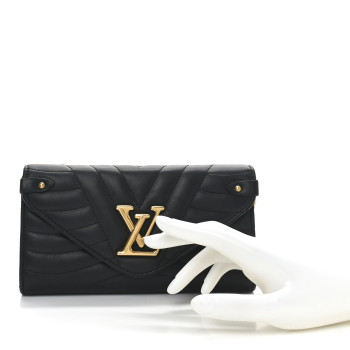 LOUIS VUITTON Calfskin New Wave Long Wallet Black LOUIS VUITTON Calfskin New Wave Long Wallet Black