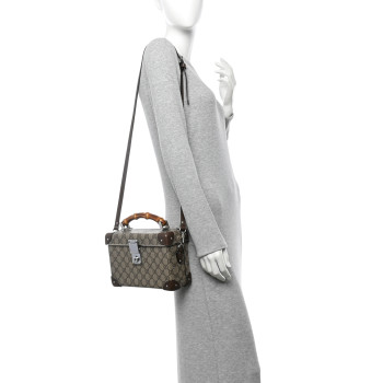GUCCI GG Supreme Monogram Globe-Trotter Beauty Case Brown