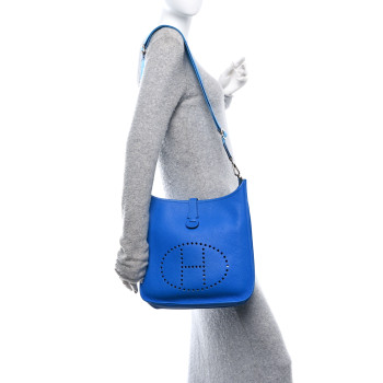 HERMES Taurillon Clemence EVELYNE III PM Bleu Hydra