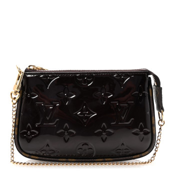 LOUIS VUITTON Vernis Monogram Mini Pochette Accessories Amarante