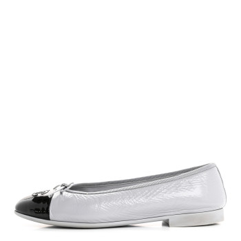 CHANEL Shiny Crumpled Calfskin Patent CC Cap Toe Ballerina Flats 39 Grey Black