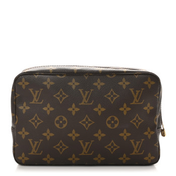 LOUIS VUITTON Monogram Trousse Toilette 23