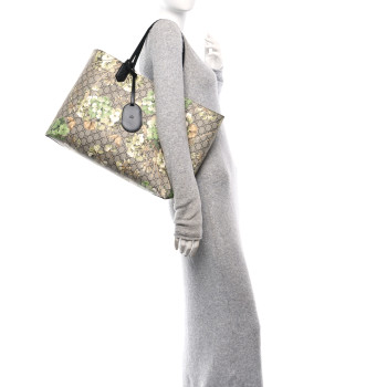 GUCCI GG Supreme Monogram Blooms Large Reversible Tote Beige New Military Black