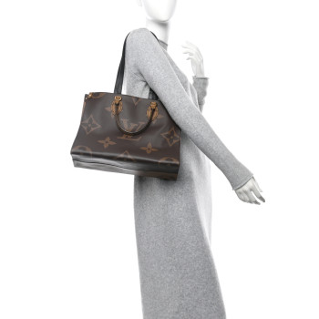 LOUIS VUITTON Reverse Monogram Giant Onthego MM