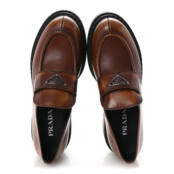 PRADA Spazzolato Triangle Logo Monolith Pointy 55mm Loafers 41 Cognac