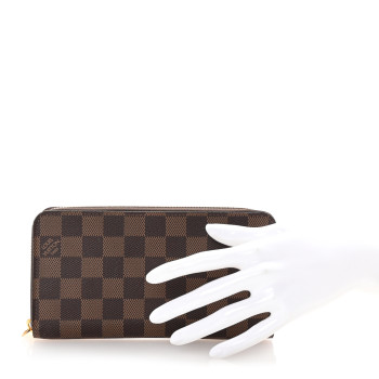 LOUIS VUITTON Damier Ebene Zippy Wallet