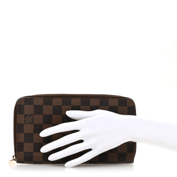 LOUIS VUITTON Damier Ebene Zippy Organizer Wallet