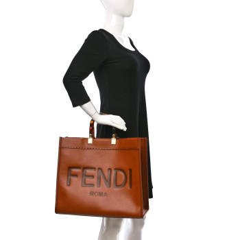 FENDI Vitello King Plexiglass Medium Fendi Sunshine Shopper Tote Cuoio