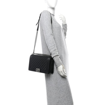 CHANEL Caviar Quilted New Medium Boy Flap Black