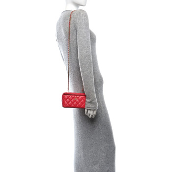 CHANEL Lambskin Quilted Small Pearl Crush Vanity Case With Chain Red
