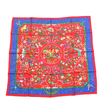 HERMES Silk Pierres d'Orient et d'Occident Scarf 90