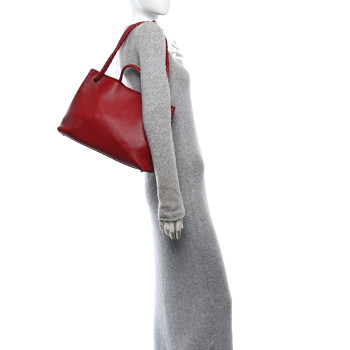 BOTTEGA VENETA Silky Calfskin Medium Andiamo Shoulder Bag Barolo