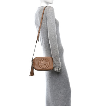 GUCCI Pebbled Calfskin Small Soho Disco Bag Camelia