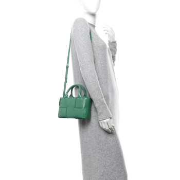 BOTTEGA VENETA Nappa Maxi Intreccio Mini Arco Tote Green