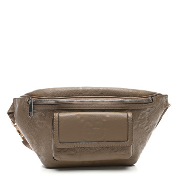 GUCCI Piuma Calfskin Jumbo GG Embossed Pocket Belt Bag Good Taupe