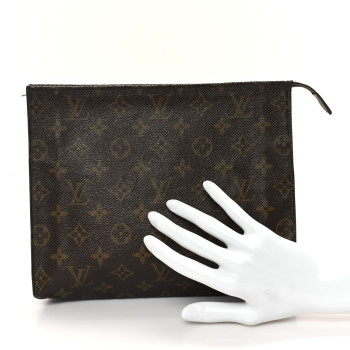 LOUIS VUITTON Monogram Toiletry Pouch 26