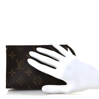 LOUIS VUITTON Monogram Toiletry Pouch 15