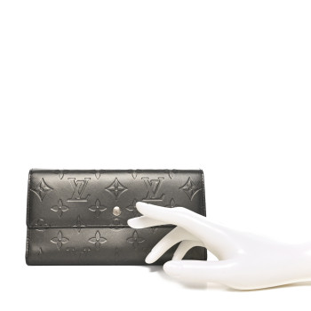 LOUIS VUITTON Mat Monogram Porte Tresor International Gris