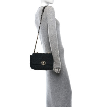 CHANEL Tweed Quilted Medium Chanel 19 Flap Black