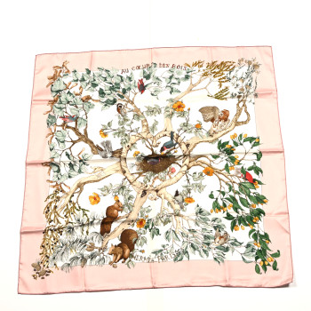 HERMES Silk Au Coeur Des Bois Scarf 90