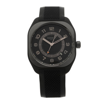 HERMES DLC Coated Titanium Rubber 39mm H08 Automatic Watch Noir