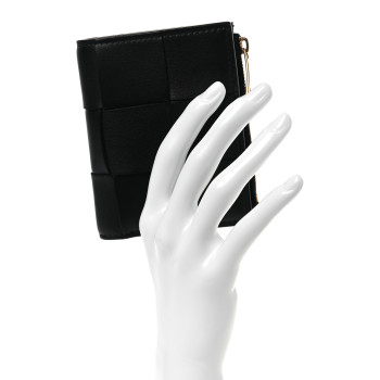 BOTTEGA VENETA Nappa Maxi Intrecciato Small Bi-Fold Zip Wallet Black