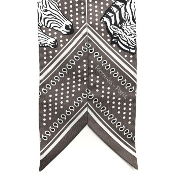 HERMES Silk Les Zebres Twilly Gris Taupe Black White
