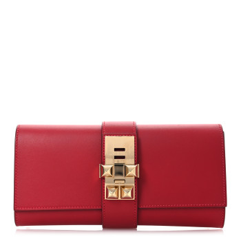 HERMES Tadelakt Medor 23 Clutch Rouge Vif