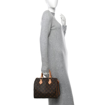 LOUIS VUITTON Monogram Speedy Bandouliere 25