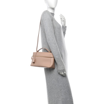 LORO PIANA Smooth Calfskin Extra Bag L27 Feather Pink