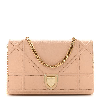 CHRISTIAN DIOR Grained Calfskin Diorama Wallet on Chain Pouch Nude CHRISTIAN DIOR Grained Calfskin Diorama Wallet on Chain Pouch Nude