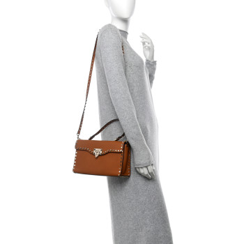VALENTINO GARAVANI Pebbled Calfskin Small Rockstud Single Handle Flap Bag Light Cuir