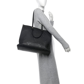 LOUIS VUITTON Empreinte Monogram Giant Onthego GM Black