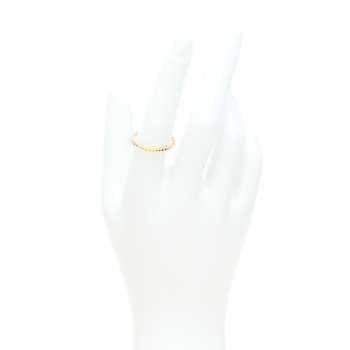 VAN CLEEF & ARPELS 18K Yellow Gold Small Perlee Ring 56 7.5