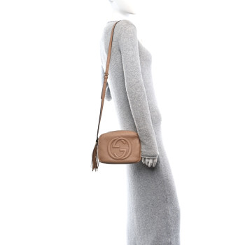 GUCCI Pebbled Calfskin Small Soho Disco Bag Camelia