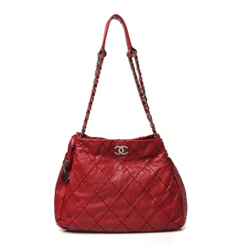 CHANEL Lambskin Stitched Expandable Tote Red