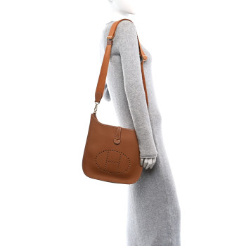HERMES Taurillon Maurice Evelyne III PM Gold