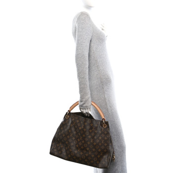 LOUIS VUITTON Monogram Artsy MM