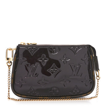 LOUIS VUITTON Vernis Monogram Mini Pochette Accessories Amarante