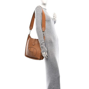 HERMES Courchevel Evelyne GM Tabac Camel