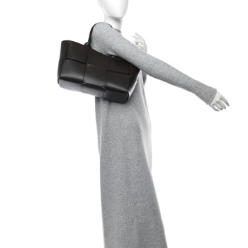 BOTTEGA VENETA Nappa Maxi Intrecciato Small Arco Tote Fondant