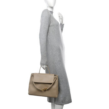 BOTTEGA VENETA Silky Calfskin Medium Ciao Ciao Ecru