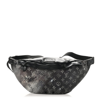 LOUIS VUITTON Monogram Galaxy Discovery Bumbag