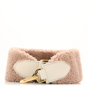 FENDI Shearling Vitello Grace Nastro Logo Strap You Plaster Ice