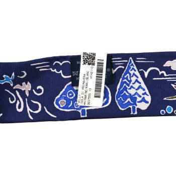 【入手困難！】HERMES Isola di Primavera パレオ HERMES Silk Isola Di Primavera Twilly Marine Kaki White
